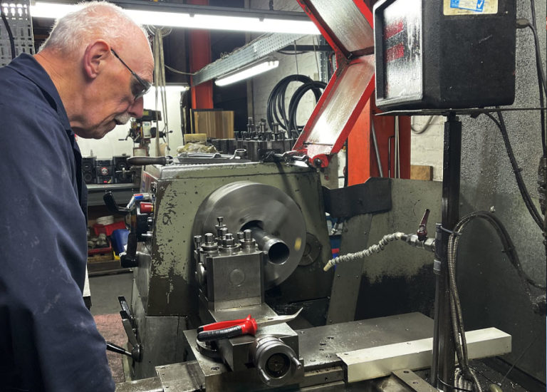 Hydraulic Engineering Workshop | System Maintenance & Repair